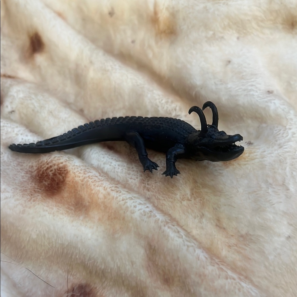 3d printed alligator Loki